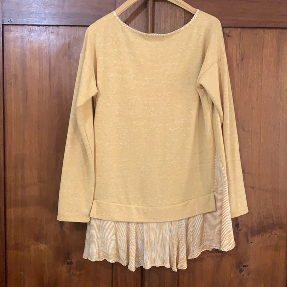 Hailey & Co. Yellow Twofer Sweater - Picture 4 of 4